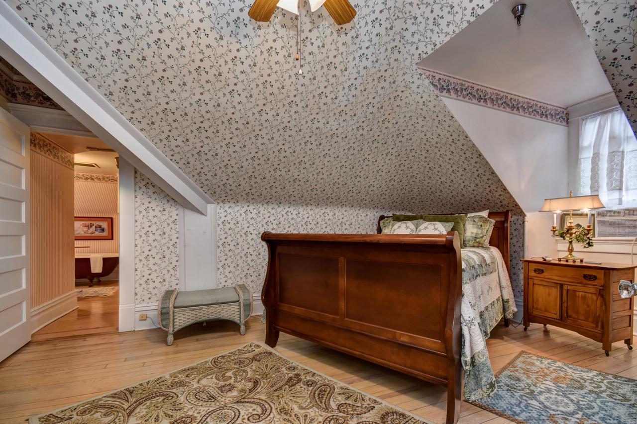 The Mansion At Elfindale Bed & Breakfast Springfield Rom bilde